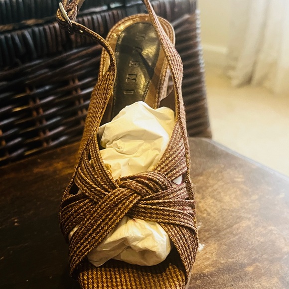 Marni Brown Textured Platform Sandals - Picture 6 of 9